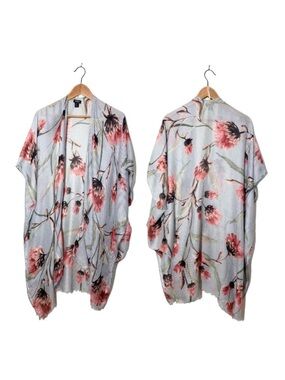 Modena Light Weight Floral Kimono